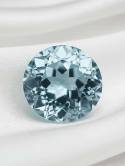 Natural Aquamarine Gemstone